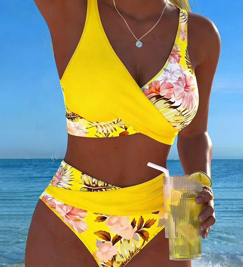 Costume da bagno a bikini con stampa floreale a contrasto e spacco