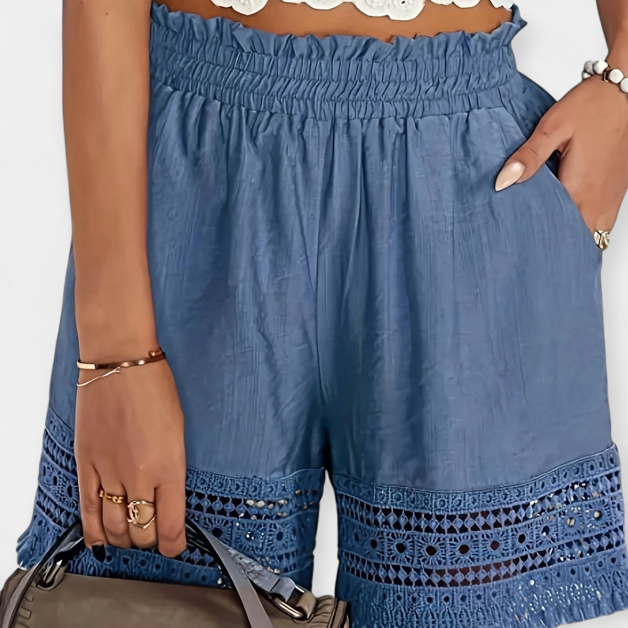 Helmi Shorts